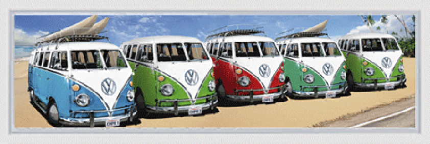 Ingelijst foto van een een rij Volkswagen camper busjes