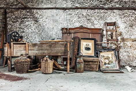 Old relics in a dusty attic Hout Meubels Oud