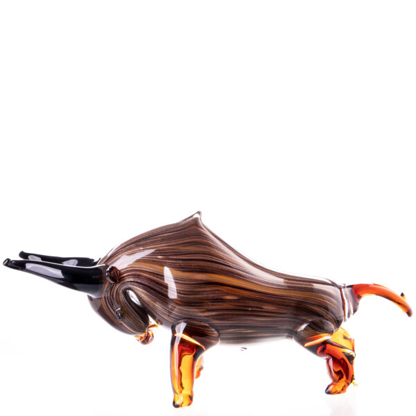 Glazen beeld "Raging bull"